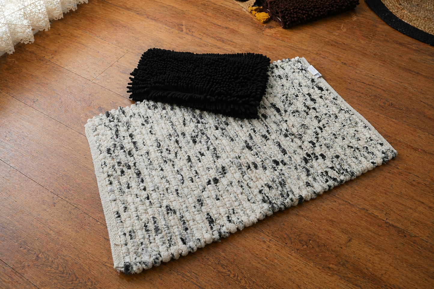 Monochrome Textured Handwoven Rug Set
