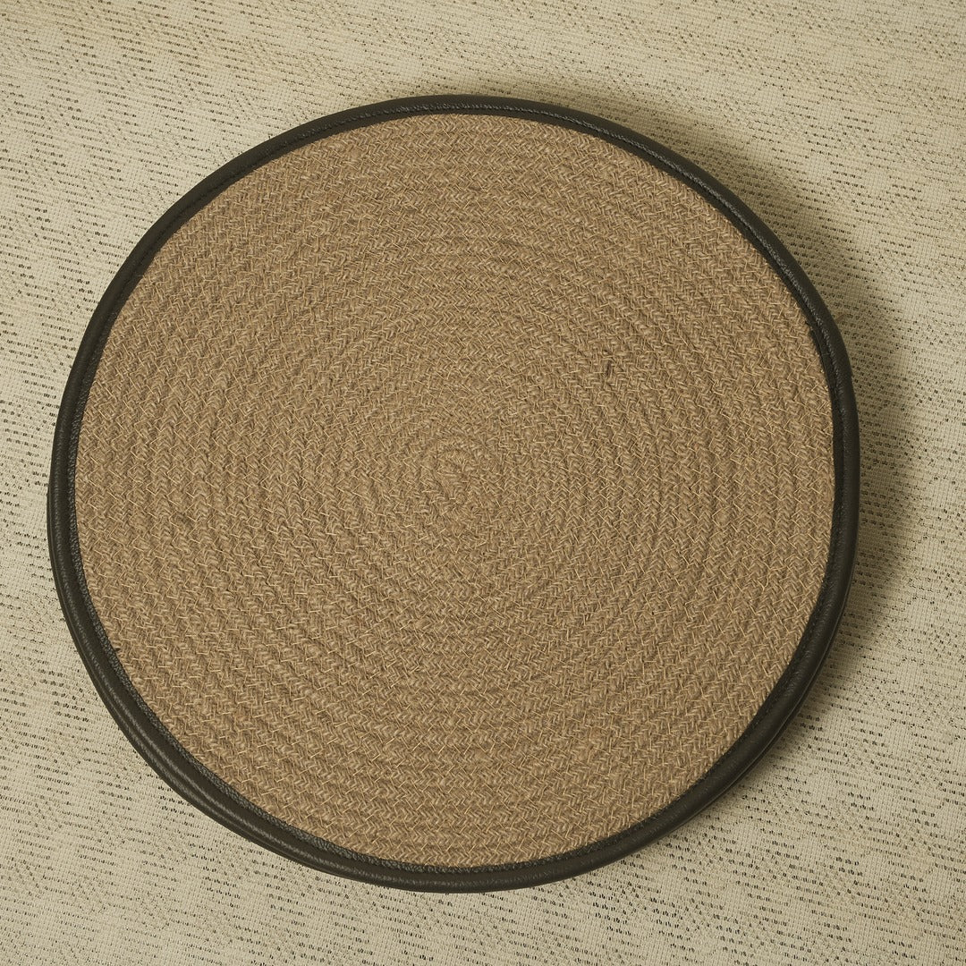 Doriaah Handcrafted Round Jute Placemat with Black Border