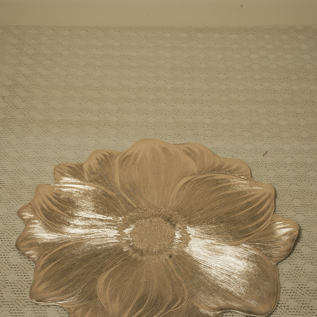 Doriaah Golden Floral Decorative Plate – Elegant Centerpiece