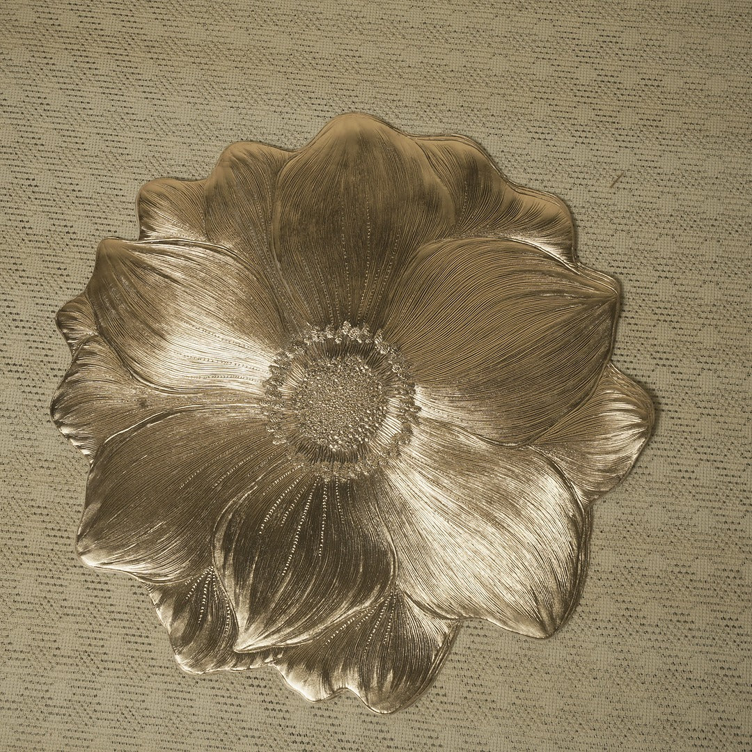Doriaah Golden Floral Decorative Plate – Elegant Centerpiece